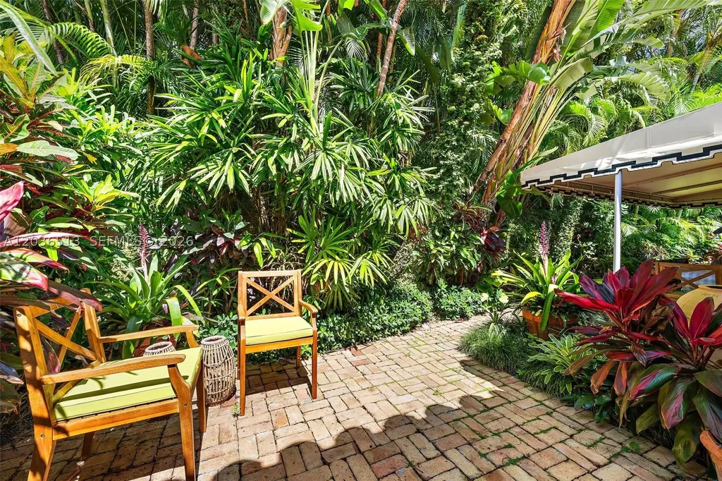 226 Chilean Avenue Palm Beach FL 33480