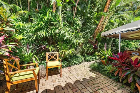 226 Chilean Avenue Palm Beach FL 33480