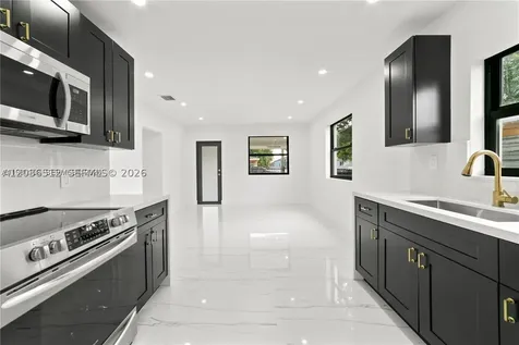 1739 NW 67th Street Miami FL 33147