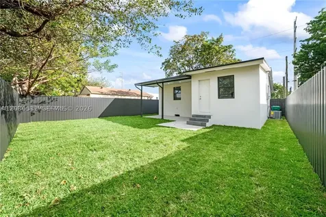 1739 NW 67th Street Miami FL 33147