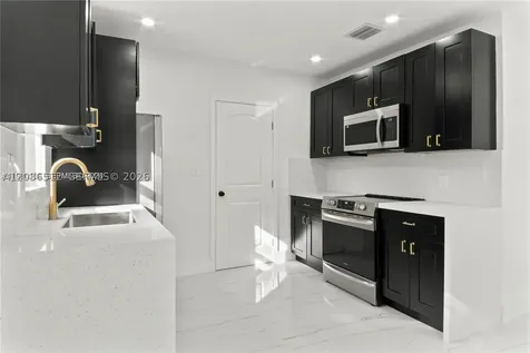 1739 NW 67th Street Miami FL 33147