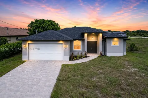 804 Curtis Avenue N Lehigh Acres FL 33971