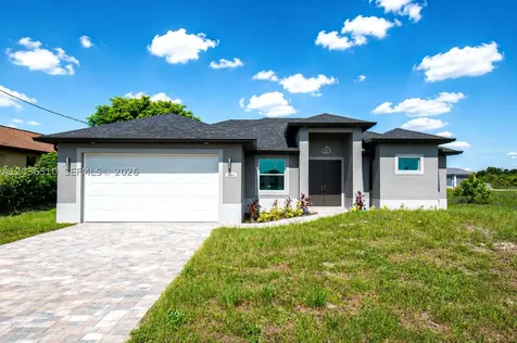 804 Curtis Avenue N Lehigh Acres FL 33971