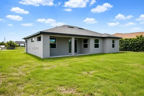804 Curtis Avenue N Lehigh Acres FL 33971