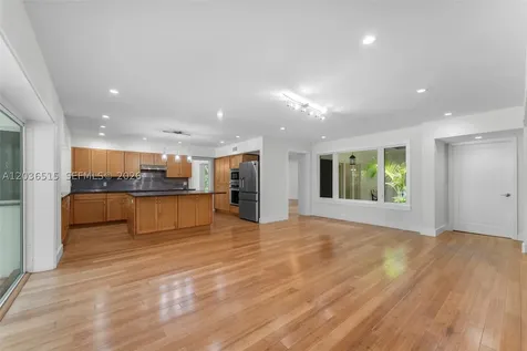 7711 SW 47th Avenue Coral Gables FL 33143