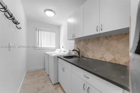 7711 SW 47th Avenue Coral Gables FL 33143