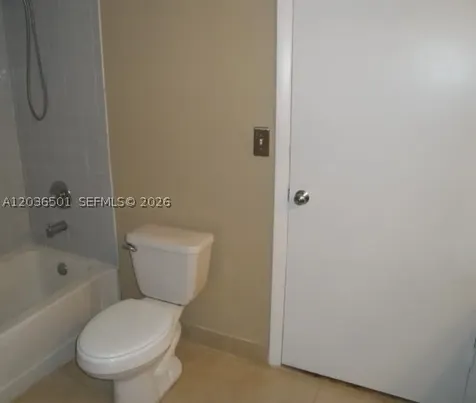 2831 N Oakland Forest Drive Oakland Park FL 33309