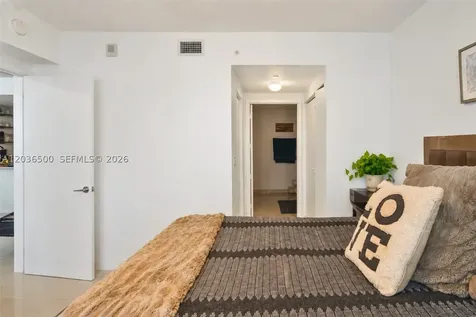 488 NE 18th Street Miami FL 33132
