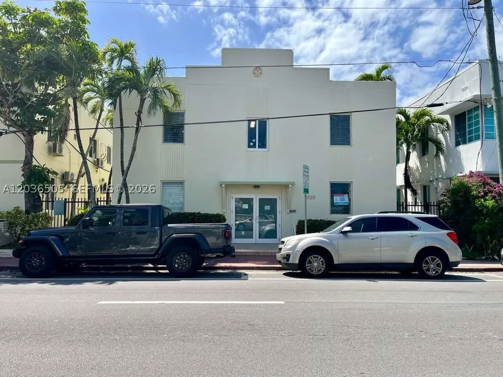7928 Harding Avenue Miami Beach FL 33141