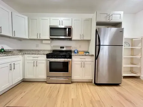 7928 Harding Avenue Miami Beach FL 33141