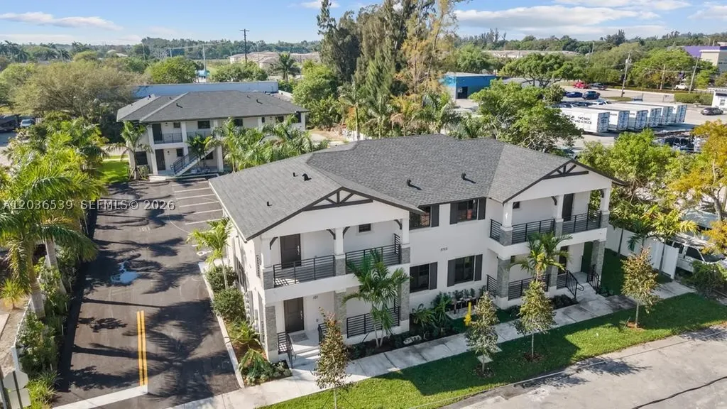5745 SW 44th Court Davie FL 33314