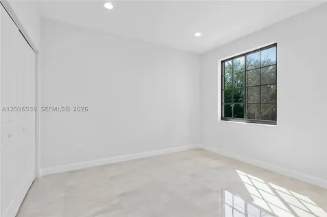 5750 SW 44th Street Davie FL 33314