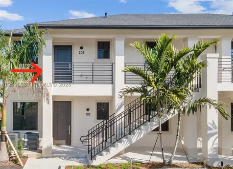 5750 SW 44th Street Davie FL 33314