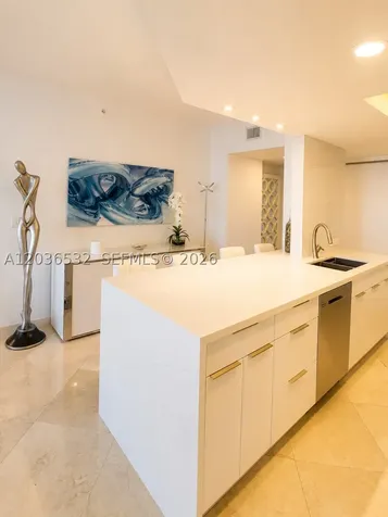3000 NE 188th Street Aventura FL 33180