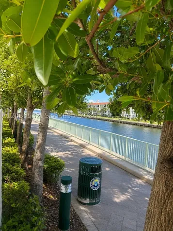 3000 NE 188th Street Aventura FL 33180