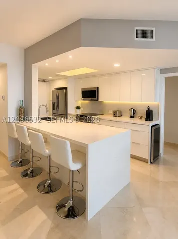 3000 NE 188th Street Aventura FL 33180