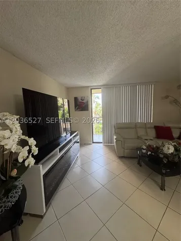 8625 NW 8th Street Miami FL 33126
