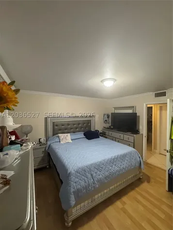 8625 NW 8th Street Miami FL 33126