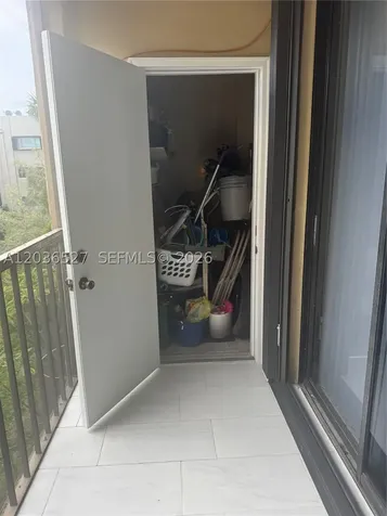 8625 NW 8th Street Miami FL 33126