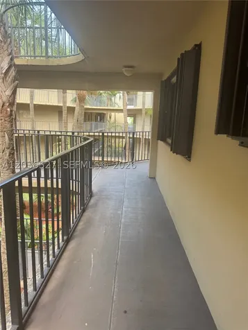 8625 NW 8th Street Miami FL 33126