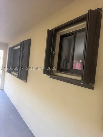 8625 NW 8th Street Miami FL 33126