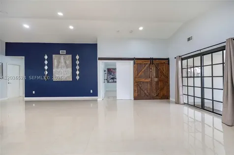8724 NW 149th Terrace Miami Lakes FL 33018