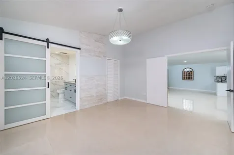 8724 NW 149th Terrace Miami Lakes FL 33018