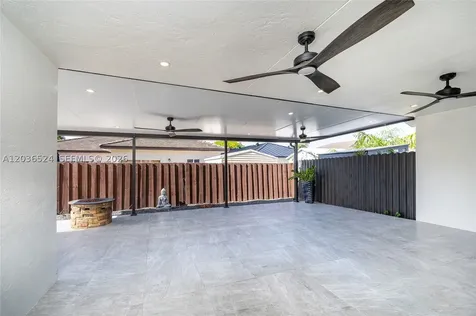 8724 NW 149th Terrace Miami Lakes FL 33018