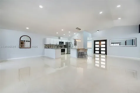 8724 NW 149th Terrace Miami Lakes FL 33018