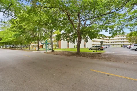 1201 NE 191st Street Miami FL 33179