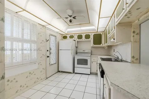 1201 NE 191st Street Miami FL 33179