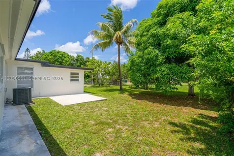 19425 NW 39th Avenue Miami Gardens FL 33055
