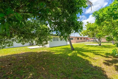 19425 NW 39th Avenue Miami Gardens FL 33055