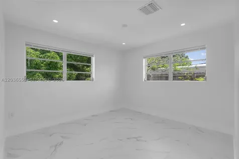 19425 NW 39th Avenue Miami Gardens FL 33055