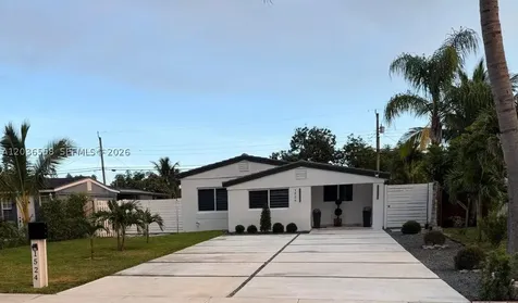 1524 NE 182nd Street North Miami Beach FL 33162