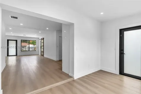 4353 SW 2nd Street Miami FL 33134
