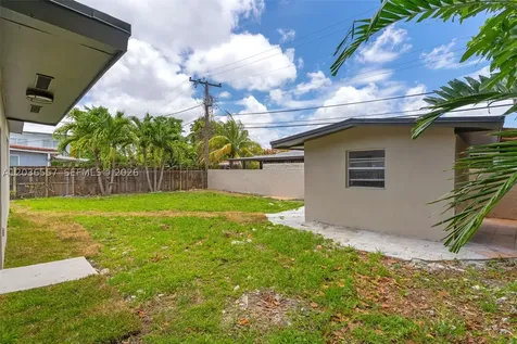 4353 SW 2nd Street Miami FL 33134