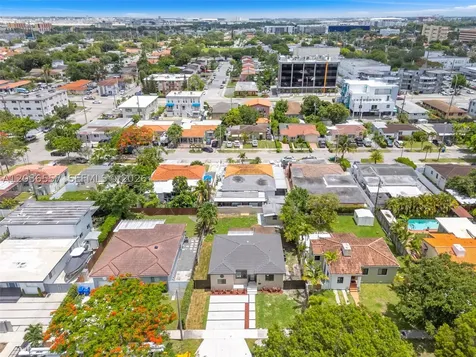 4353 SW 2nd Street Miami FL 33134