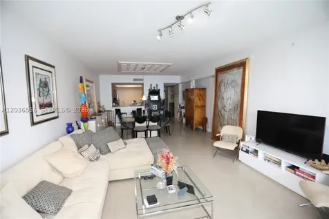 3330 NE 190th Street Aventura FL 33180