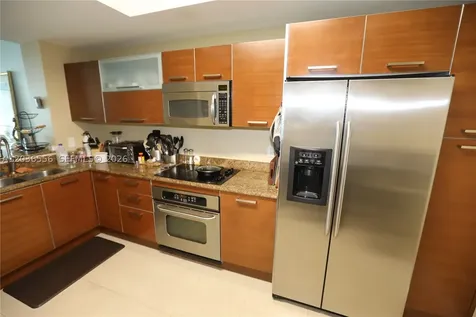 3330 NE 190th Street Aventura FL 33180