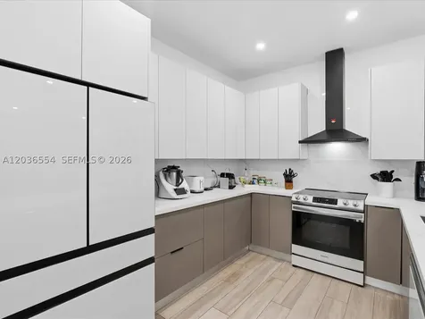 3266 SW 25th Terrace Miami FL 33133
