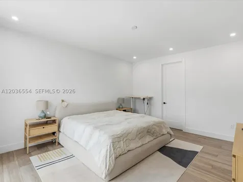 3266 SW 25th Terrace Miami FL 33133