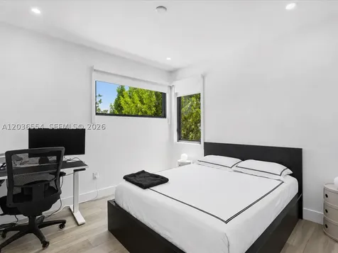 3266 SW 25th Terrace Miami FL 33133