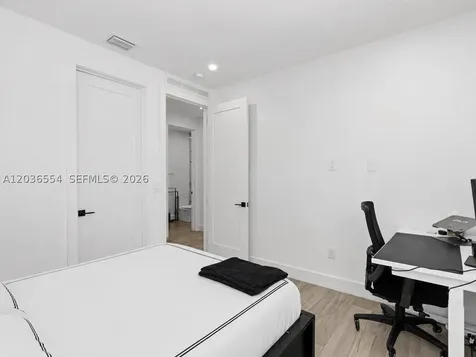 3266 SW 25th Terrace Miami FL 33133