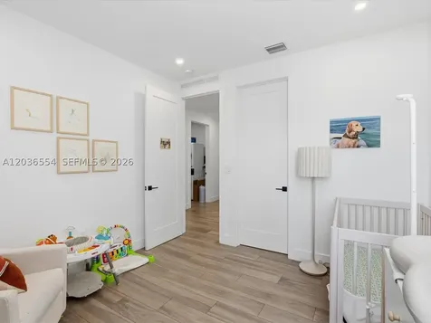 3266 SW 25th Terrace Miami FL 33133