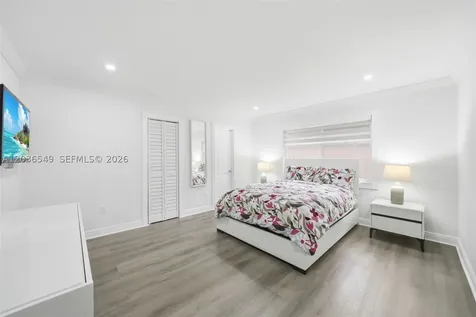 881 NW 133rd Avenue Miami FL 33182