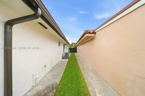 881 NW 133rd Avenue Miami FL 33182