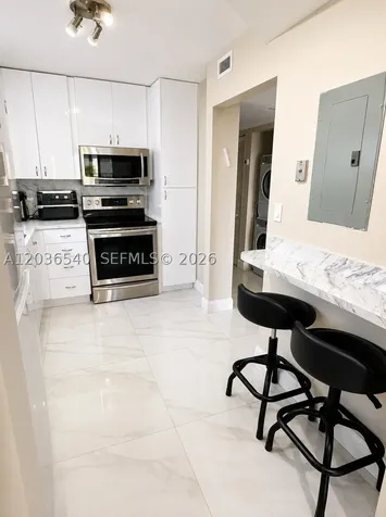 4122 Collins Avenue Miami Beach FL 33140