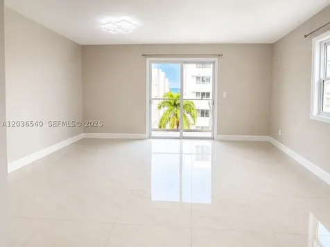 4122 Collins Avenue Miami Beach FL 33140