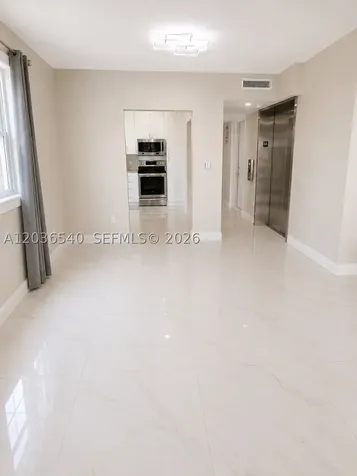 4122 Collins Avenue Miami Beach FL 33140